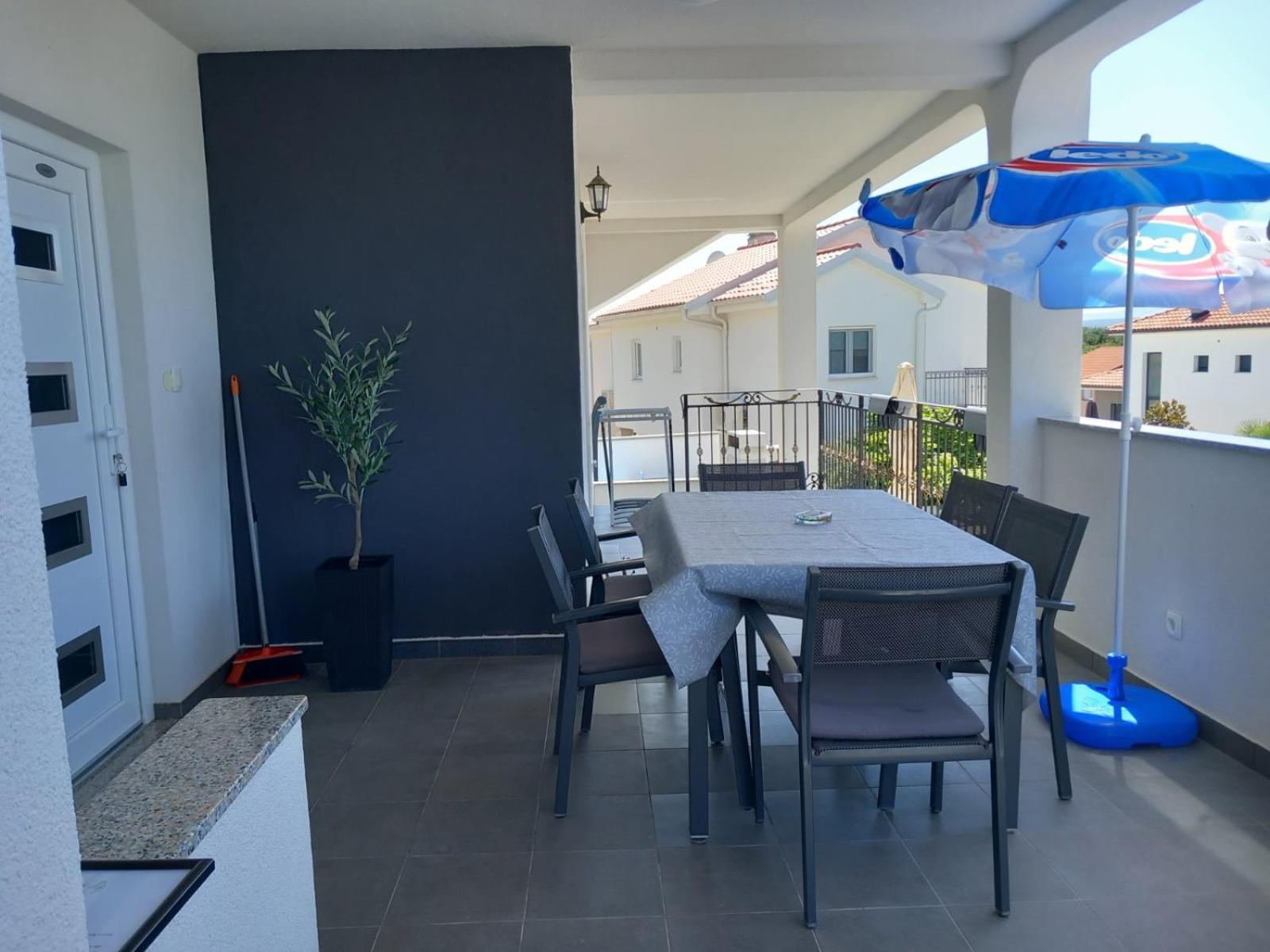 Apartman Niko Malinska Exterior foto